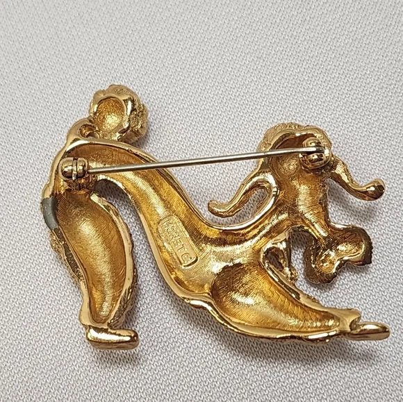 Monet Playful Poodle Vintage Brooch - Picture 3 of 6